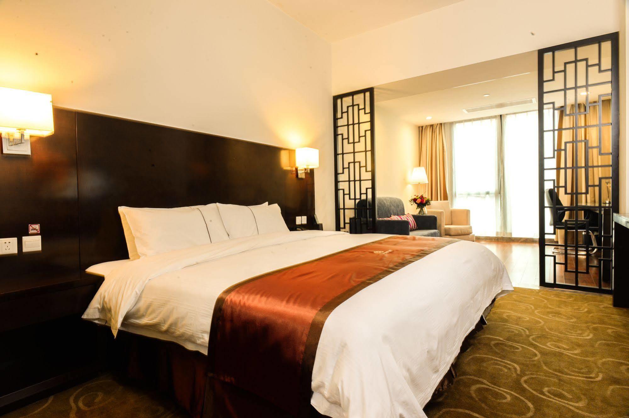 Benjoy Hotel - Jinqiao Branch Xangai Exterior foto